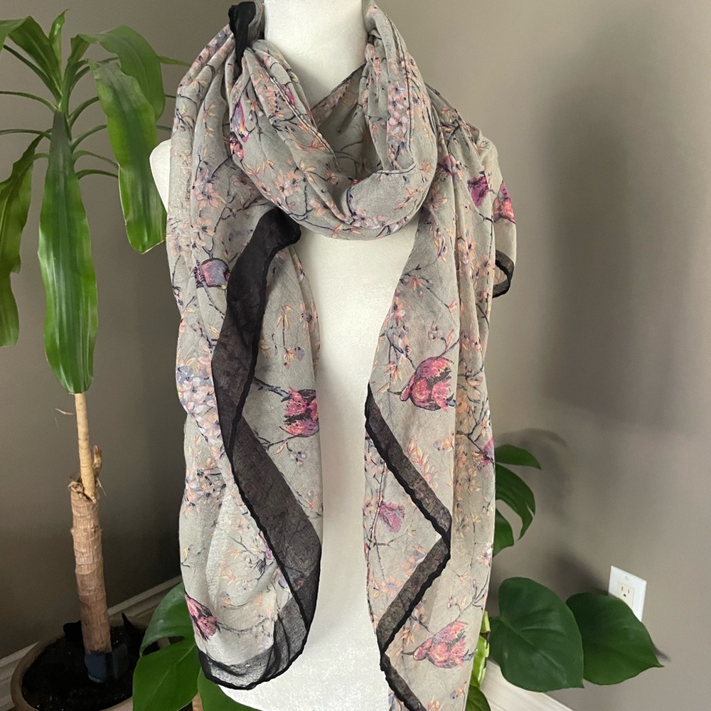 Floral Print Scarf with Black Trim